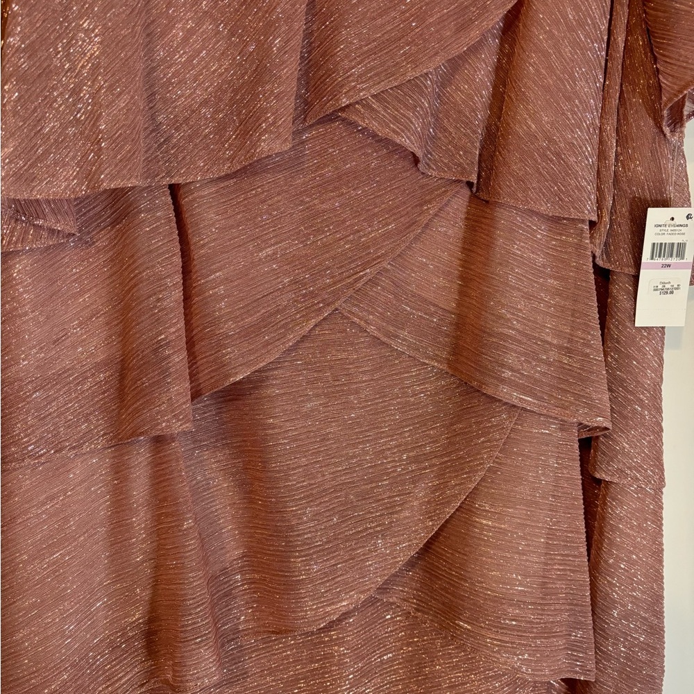 Gorgeous Asymmetrical layered shimmering Rose Pink dress. - Picture 14 of 16